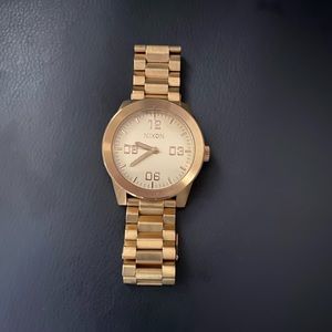 Nixon Corporal SS gold